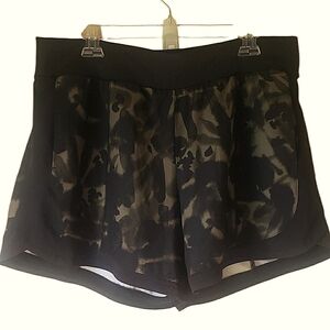 TekGear DRYTEK Camo Shorts, size XL